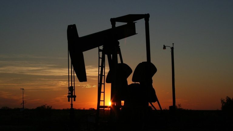 Potential New US Sanctions on Russian Oil Could Complicate Trade Negotiations with India