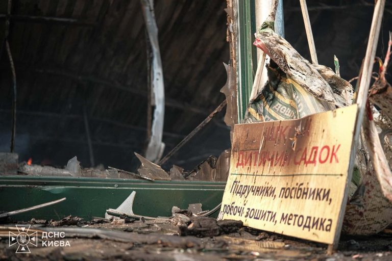 Displaced Booksellers from Pochaina Market Offered Temporary Shelter at Pechersk Market for Symbolic Price
