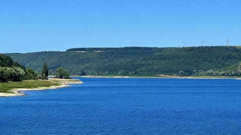Dniester Reservoir Drops to Historic Low Water Level