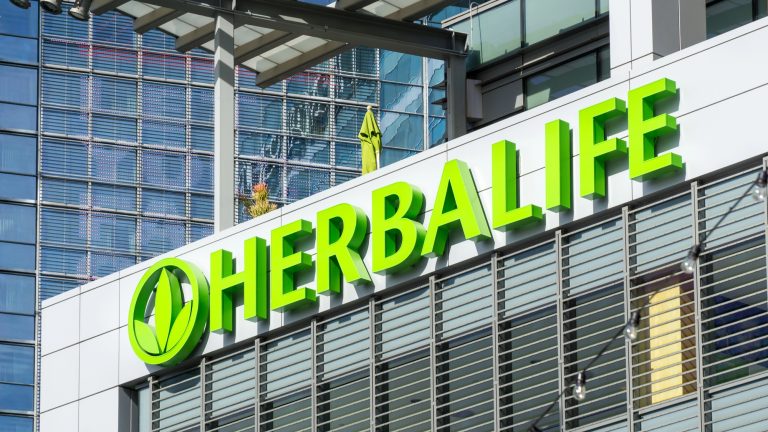 Herbalife Shifts Supply Chain to Poland After Russian Attack Destroys Ukrainian Warehouse